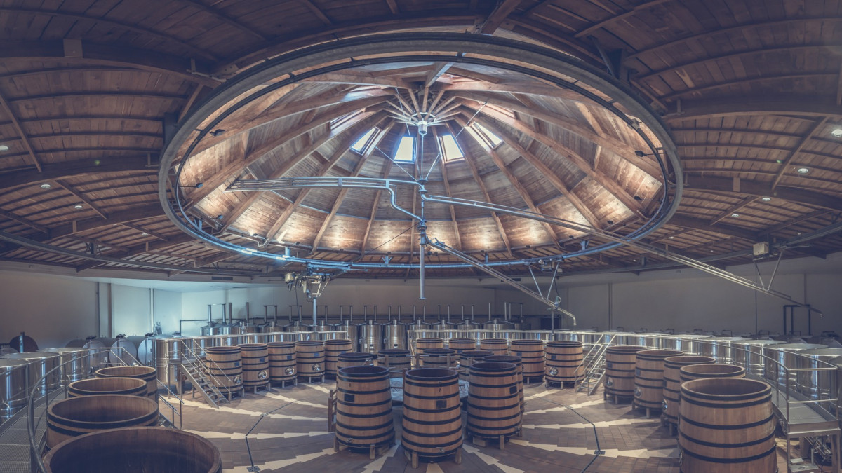 LOUIS-JADOT-Cuverie-de-la-Sabliere-Beaune.jpg LOUIS-JADOT-Cuverie-de-la-Sabliere-Beaune.jpg