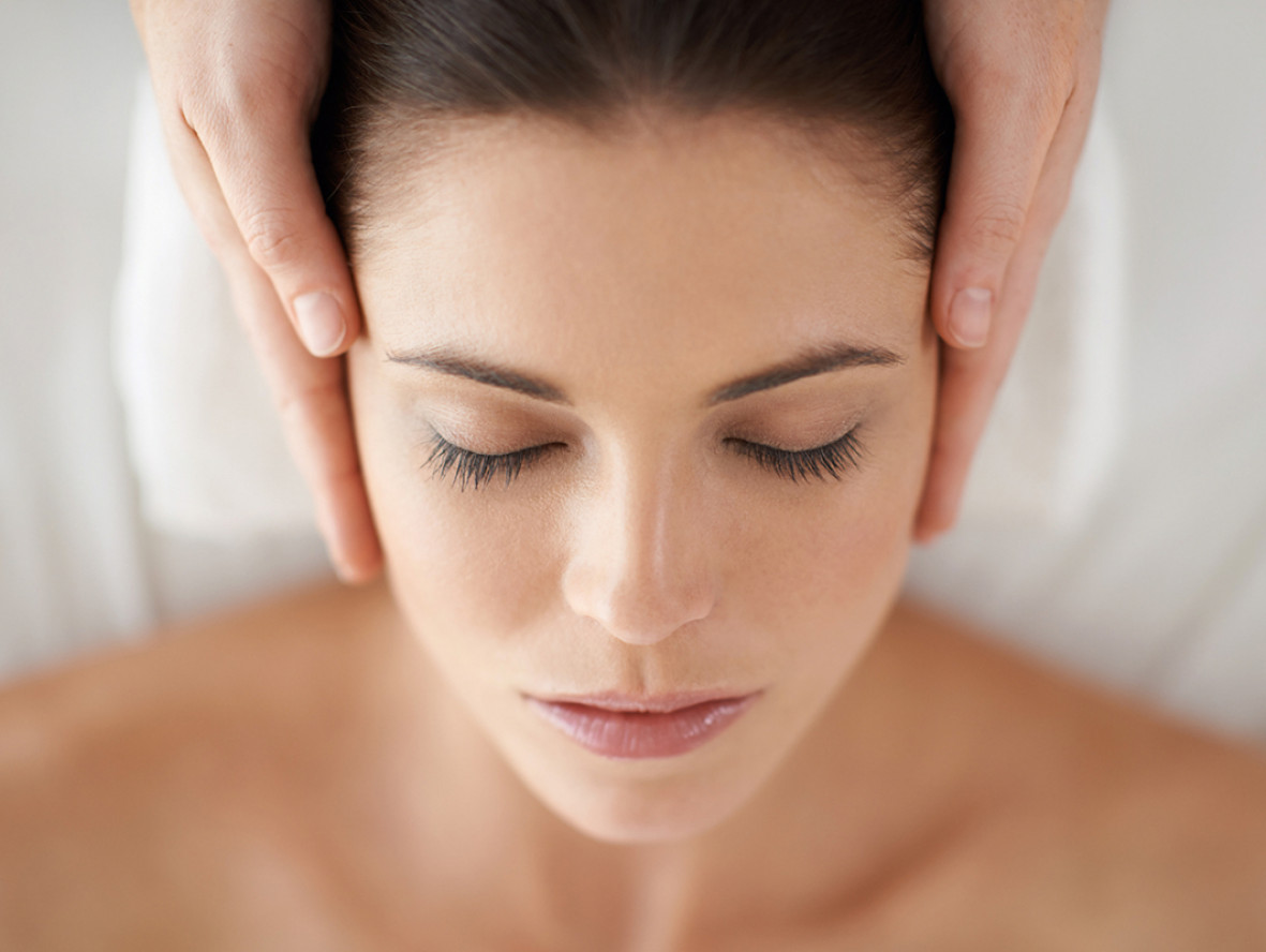 CINQ MONDES Massage Visage (1) HD2.jpg CINQ MONDES Massage Visage (1) HD2.jpg