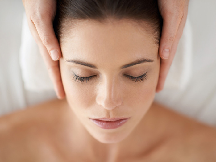 CINQ MONDES Massage Visage (1) HD2.jpg CINQ MONDES Massage Visage (1) HD2.jpg