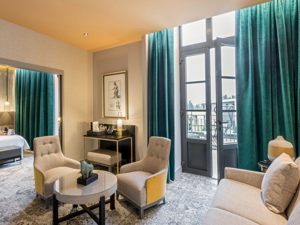 SUITE 2.jpg SUITE 2.jpg